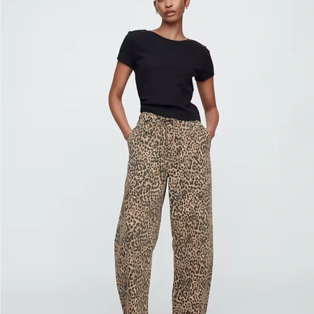 GAP Leopard Print Wide Leg Pants Tan Black barrel parachute leg 2 petite western - Picture 4 of 16
